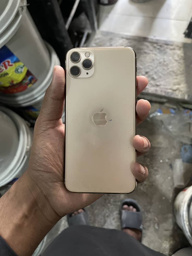 Apple iPhone 11 Pro Max 1