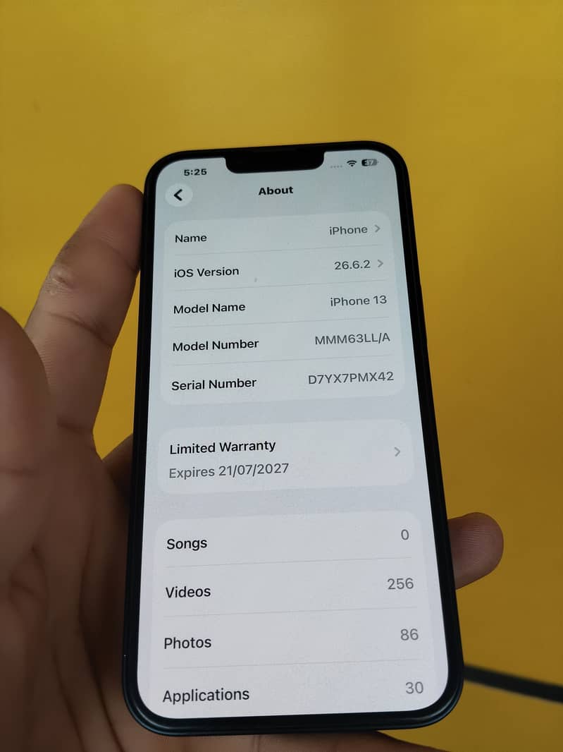 Apple iPhone 13 3