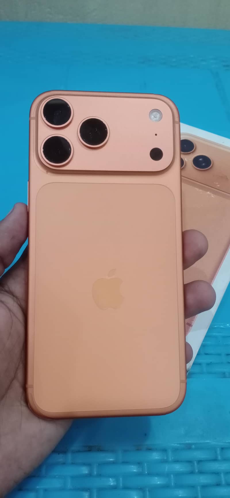 Apple iPhone 17 Pro Max 1