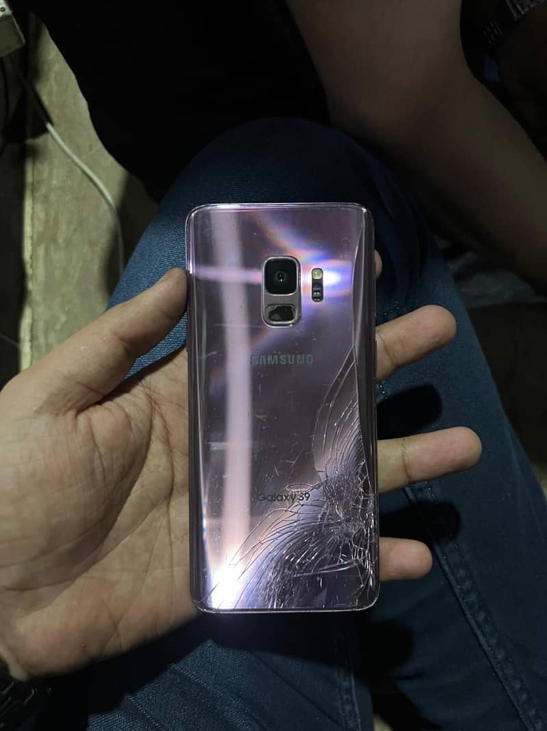 Samsung Mobile S9 5