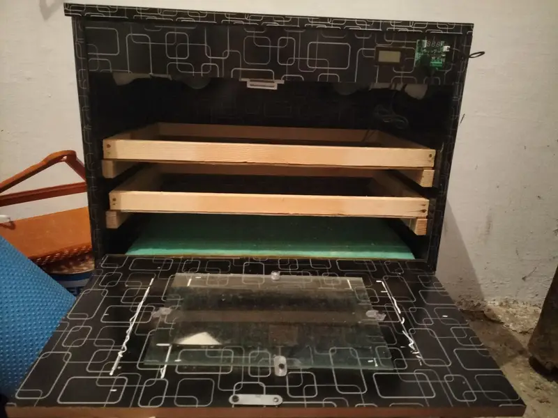 Incubator — photo 4