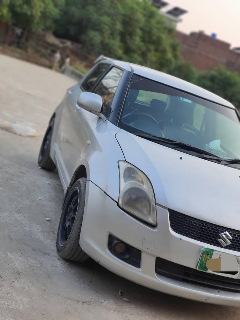 Suzuki Swift 2011 4