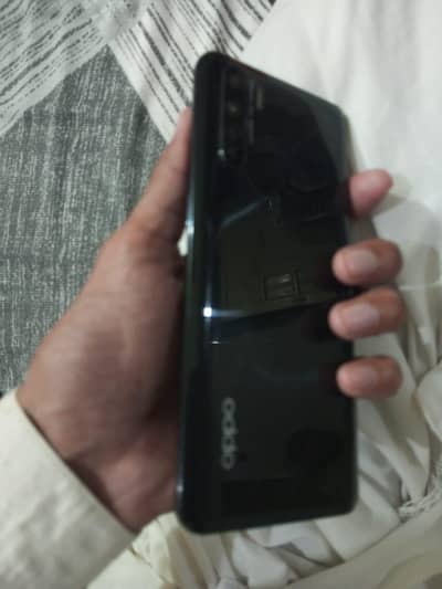 OPPO F15