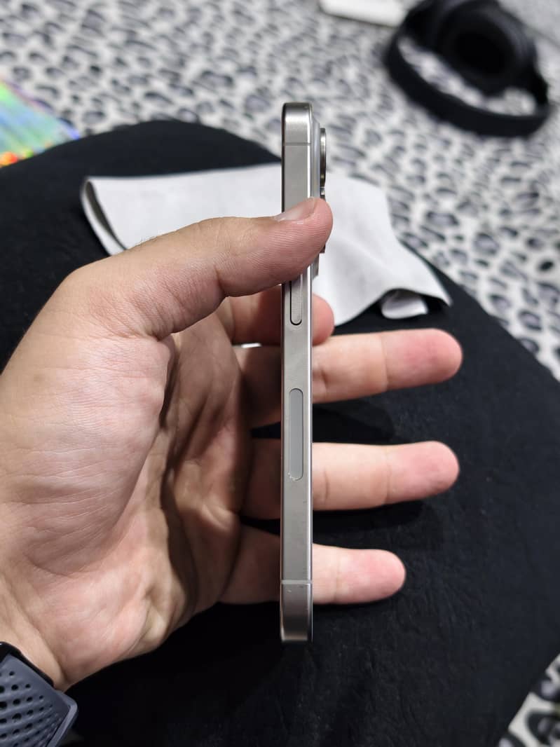 iphone 15 pro jv 2
