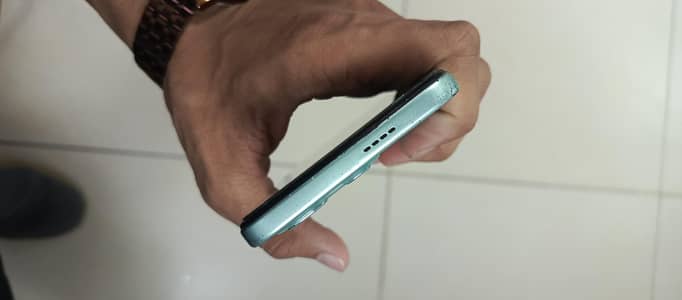 Infinix Hot 50i 6GB Ram and 128 GB Rom