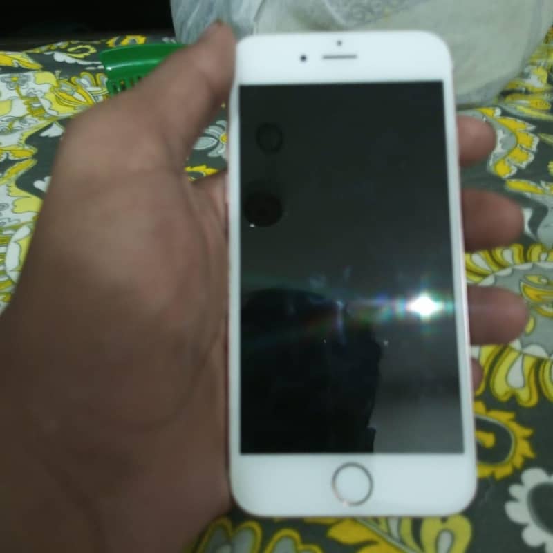 Apple iPhone 6S 1