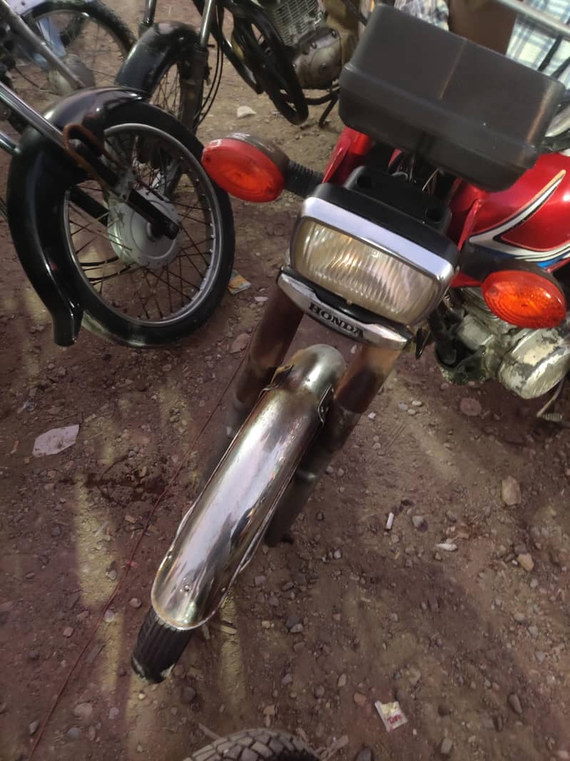 Honda CG125 2002 model Engine ok 1