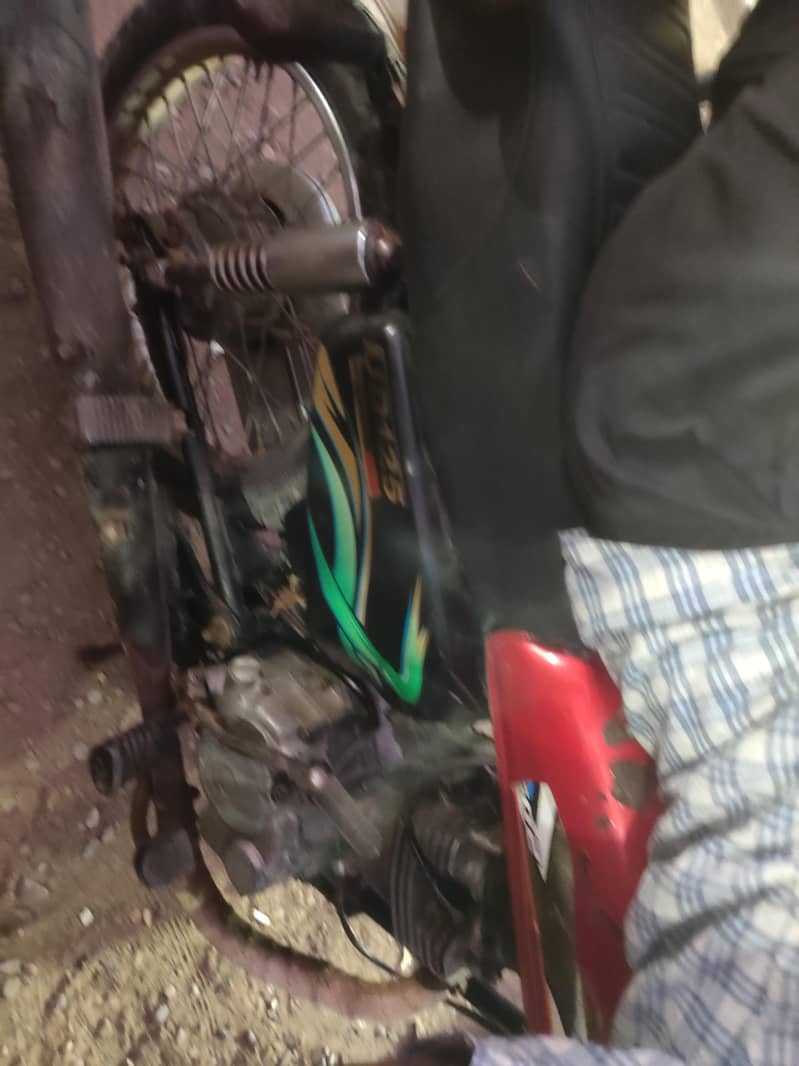 Honda CG125 2002 model Engine ok 4
