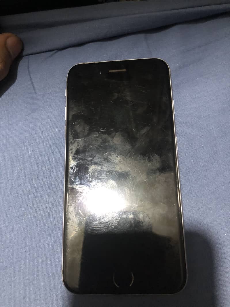 Apple iPhone 6S 4