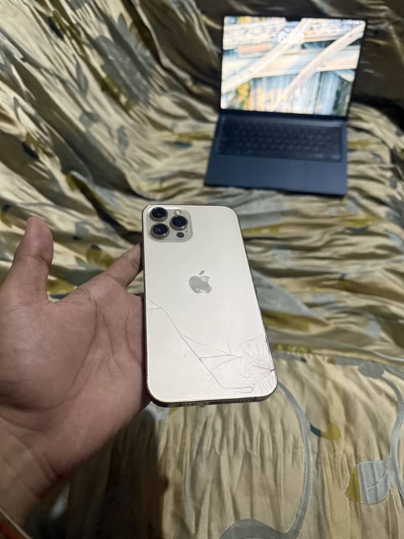 Apple iPhone 12 Pro Max 3