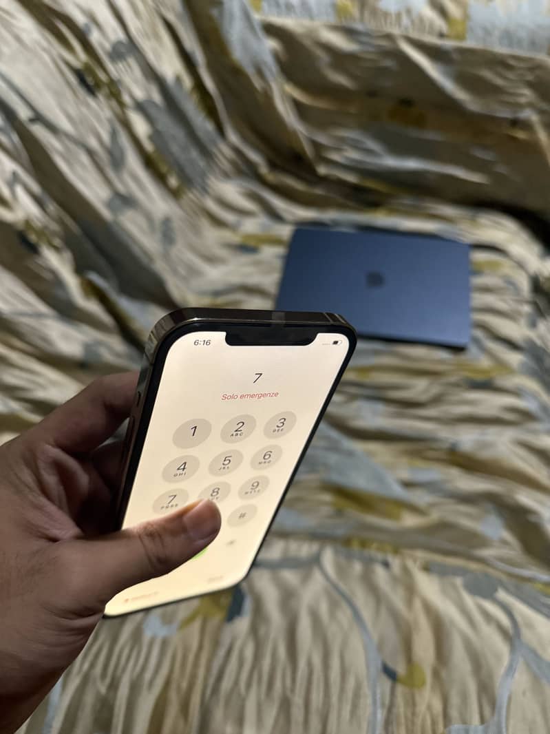 Apple iPhone 12 Pro Max 4