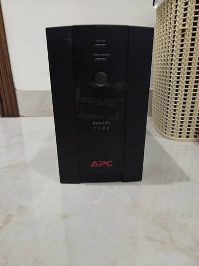 APC Back-UPS 1100VA / 600W