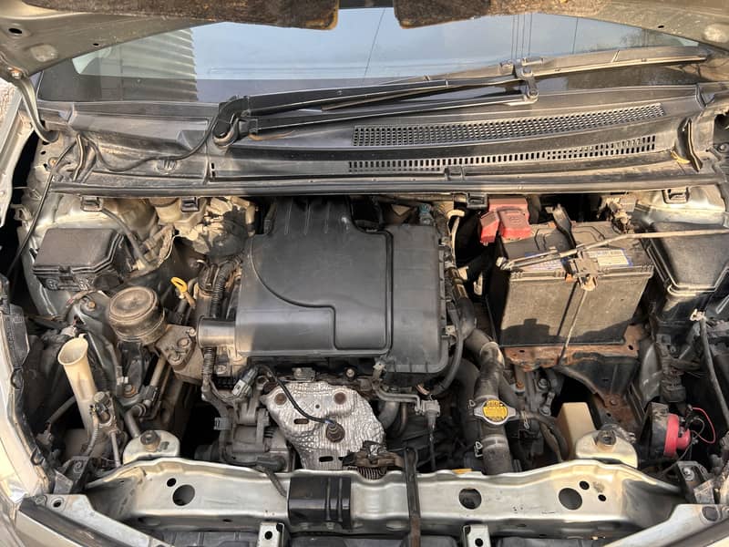 Toyota Vitz 2011 2