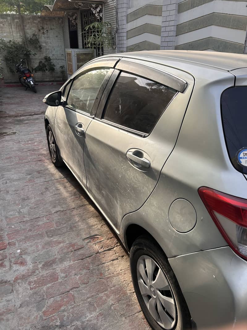 Toyota Vitz 2011 7
