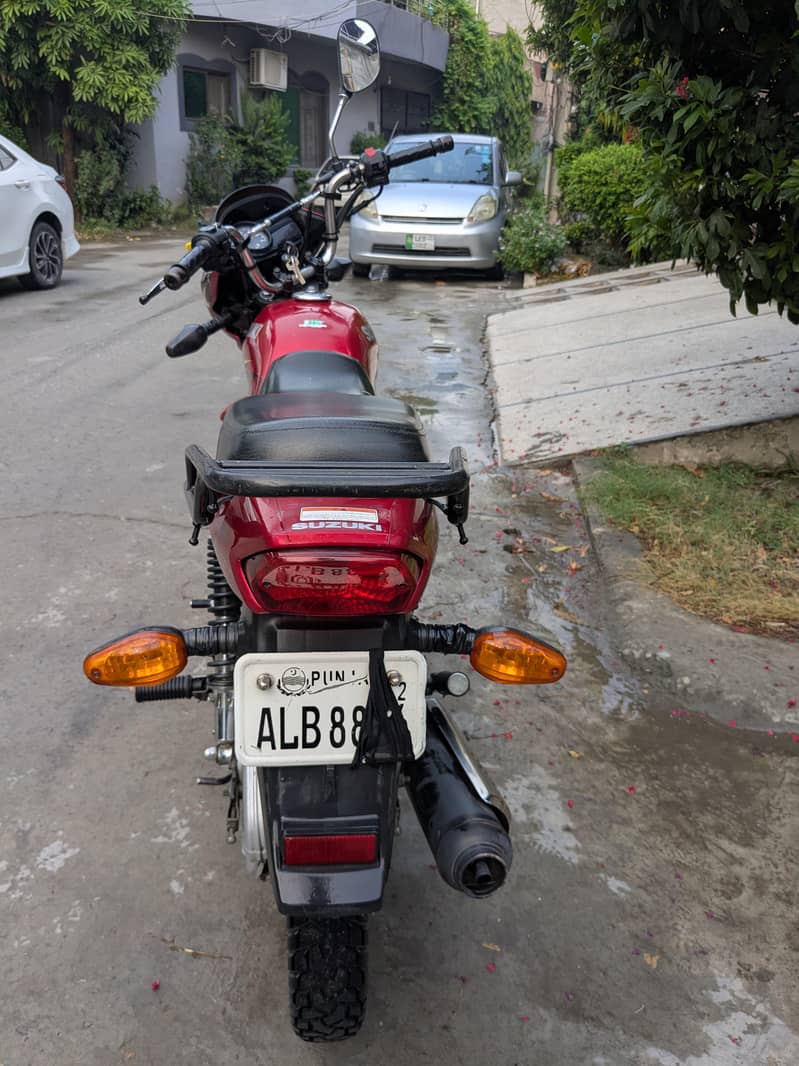 Suzuki GD110 4