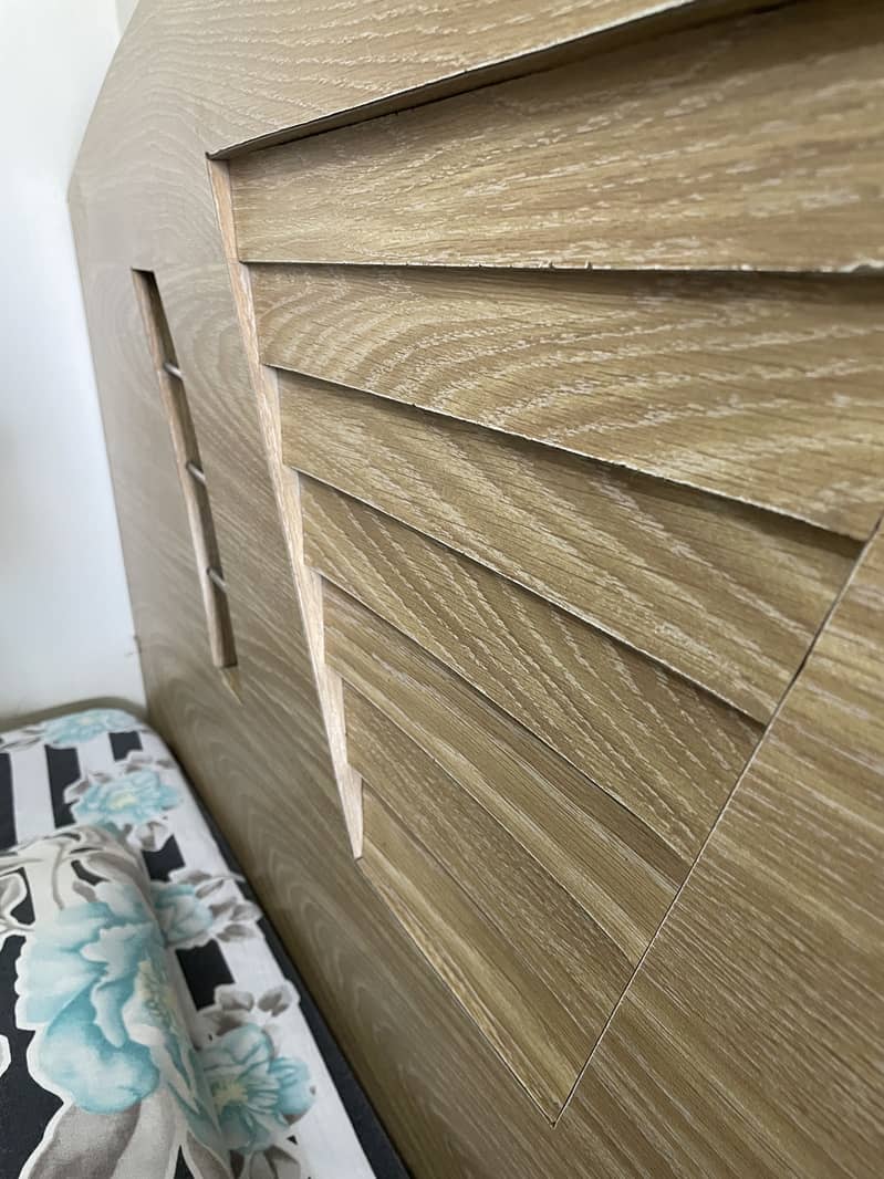 Bed in good condition 2
