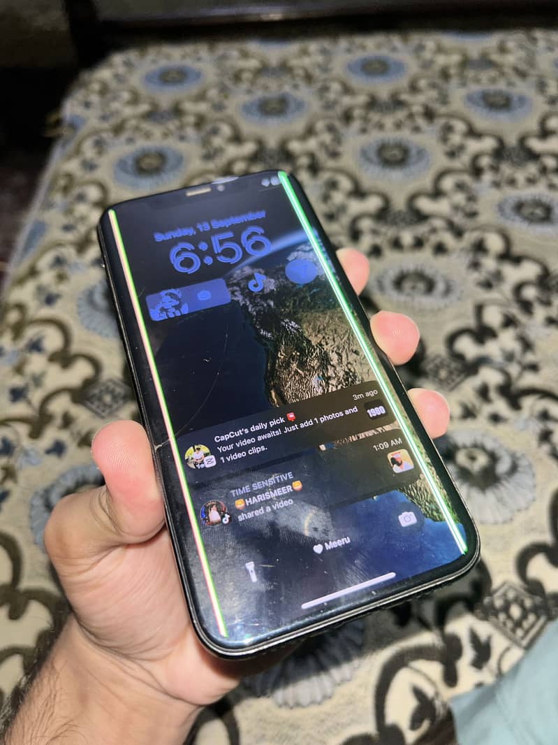 Apple iPhone X 6
