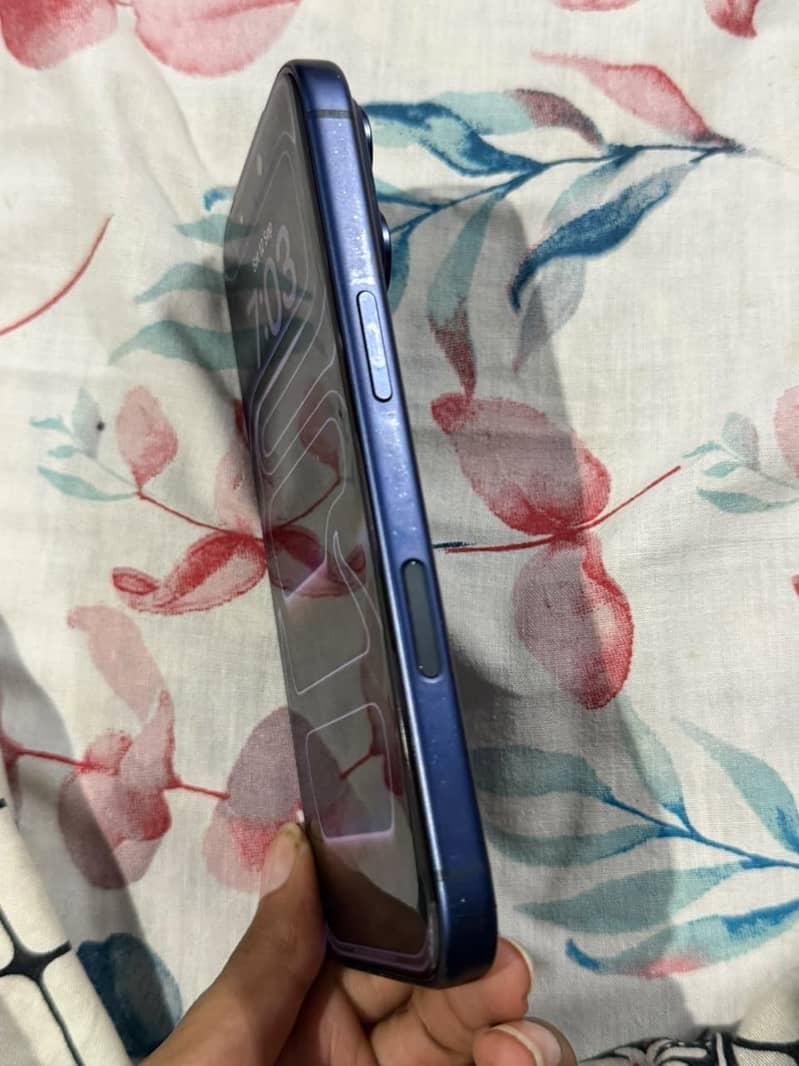 Apple iPhone 17 Pro Max 5
