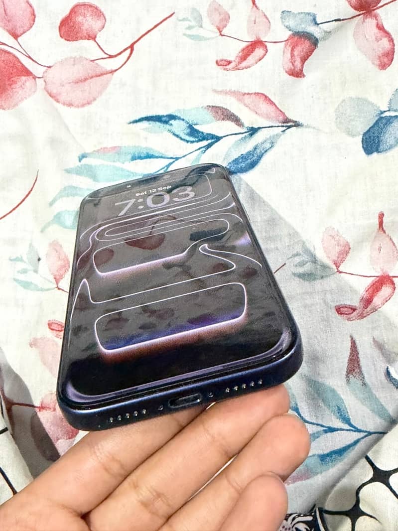 Apple iPhone 17 Pro Max 6
