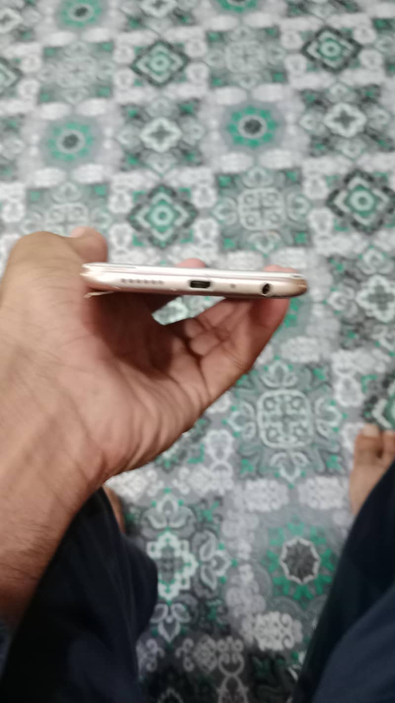 OPPO A83 2