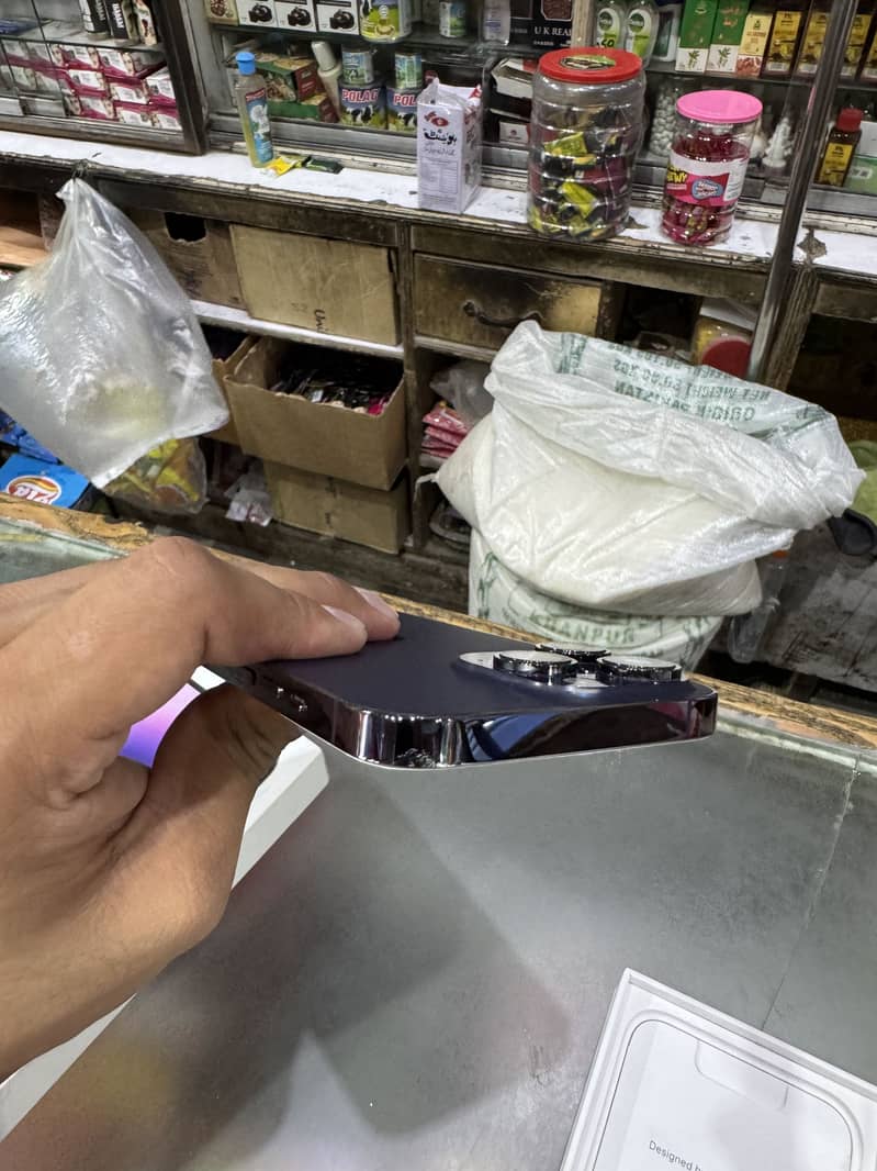 Apple iPhone 14 Pro Max 2