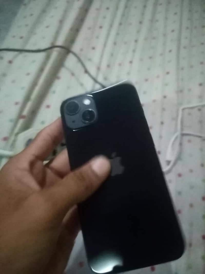 Apple iPhone 13 jv 4