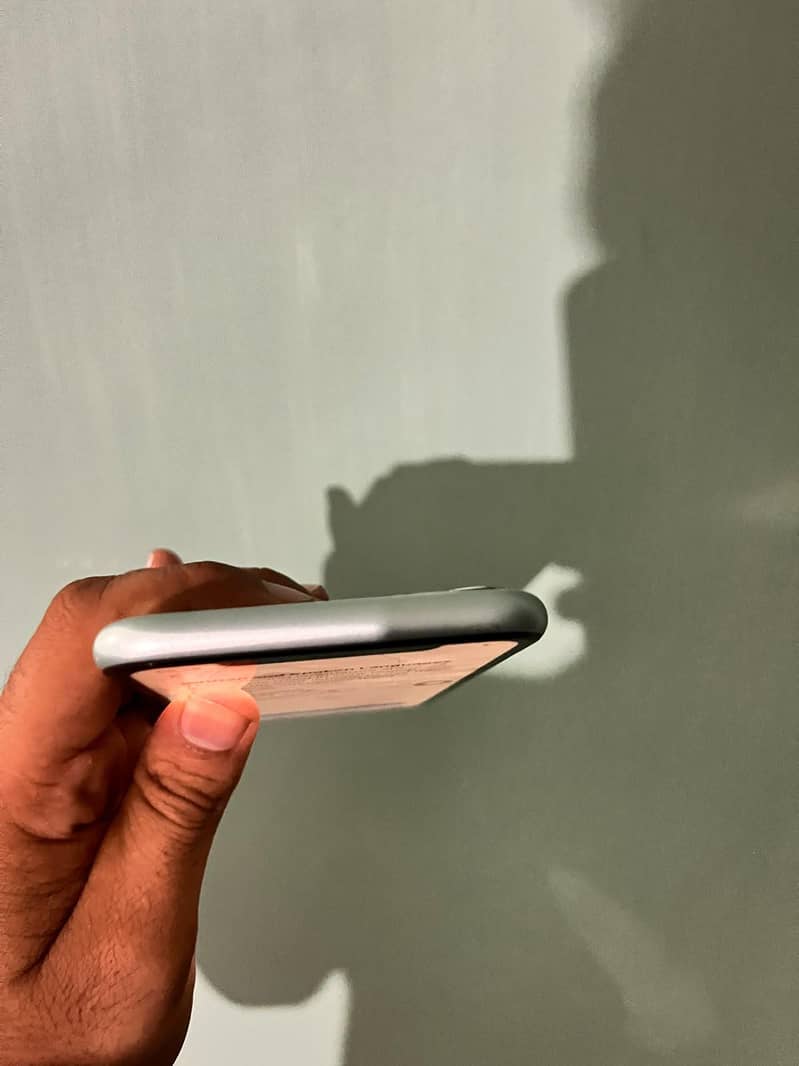 Apple iPhone 11 2