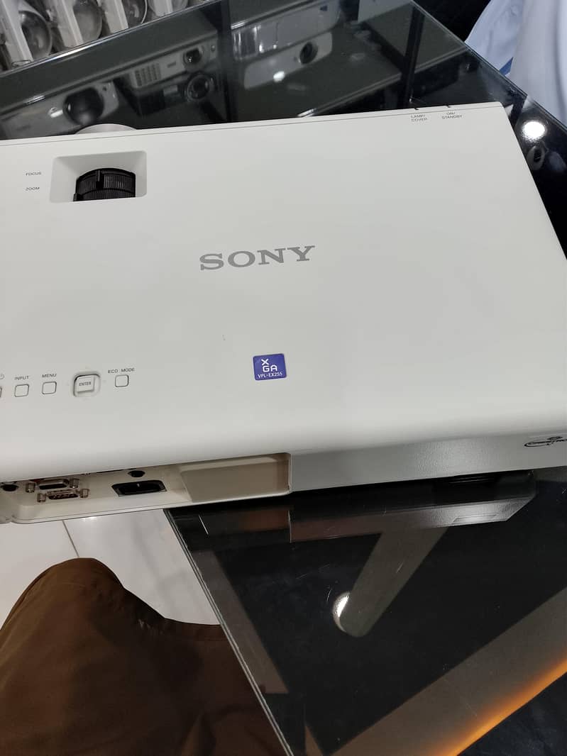 SONY VPL-EX255 MULTIMEDIA PROJECTOR 1