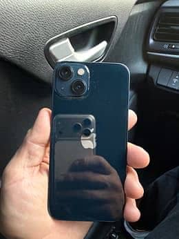 Apple iPhone 13 0