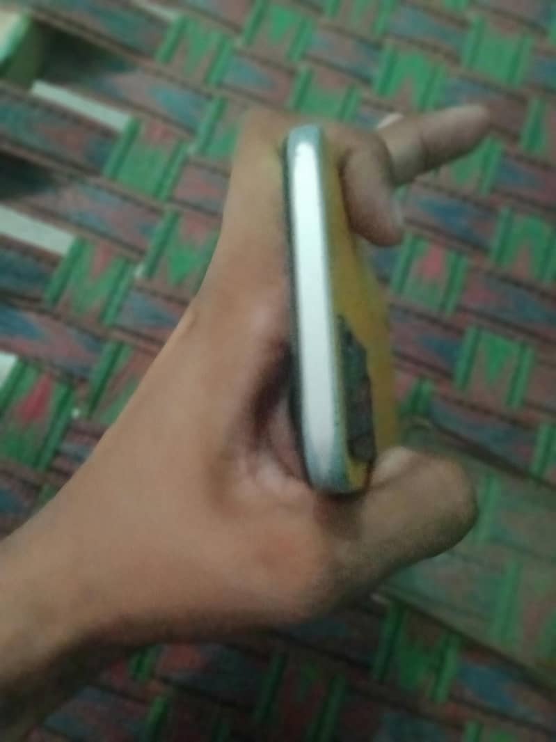 OPPO A57 7