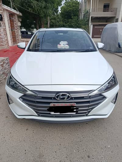 Hyundai Elantra 2022