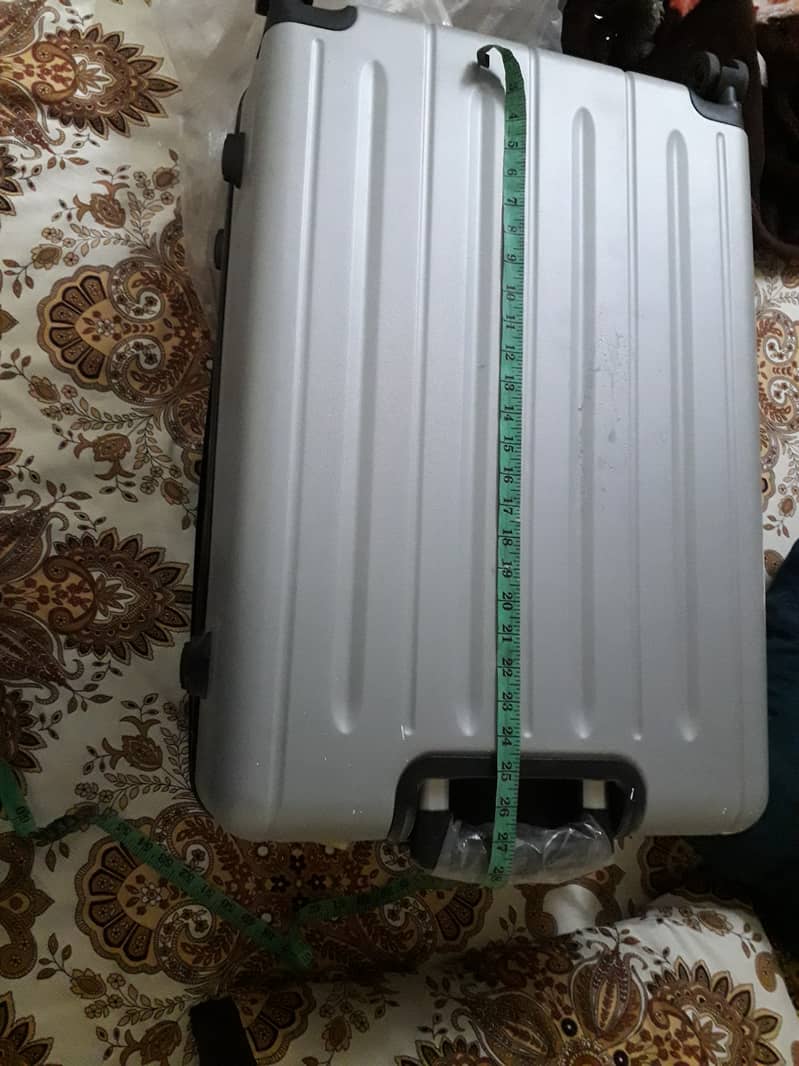 Travel luggage bag 2