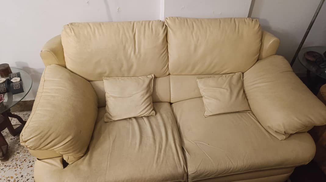 Sofa Set + Additional Sofa 4