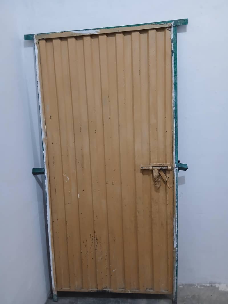 1x iron door 1