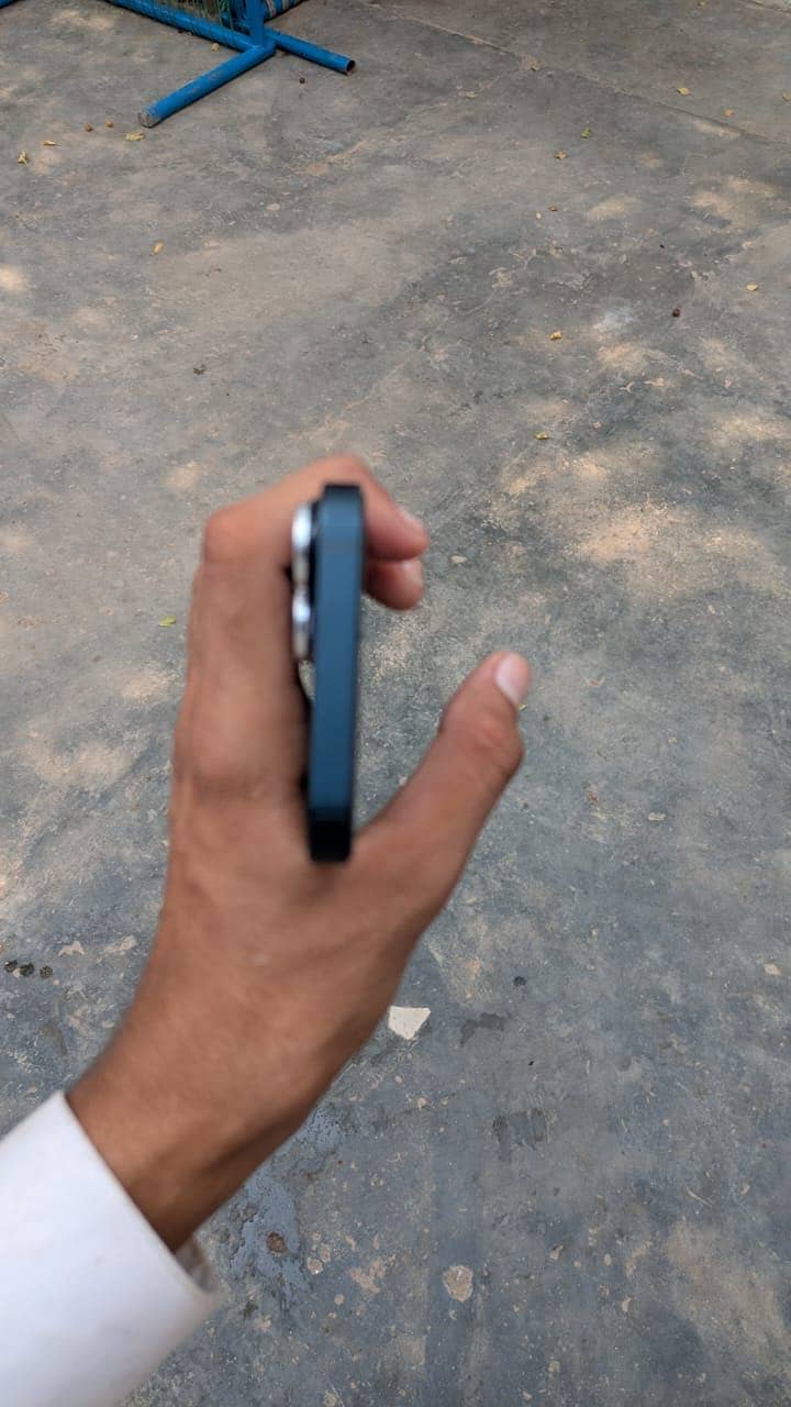 Apple iPhone 14 1