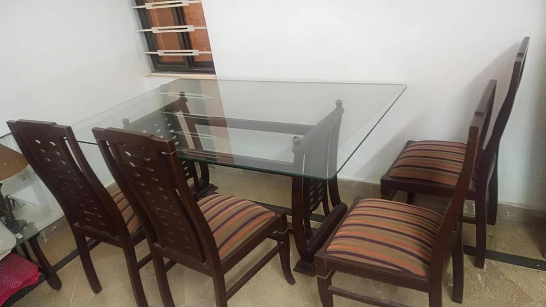 6 seater dining table 0
