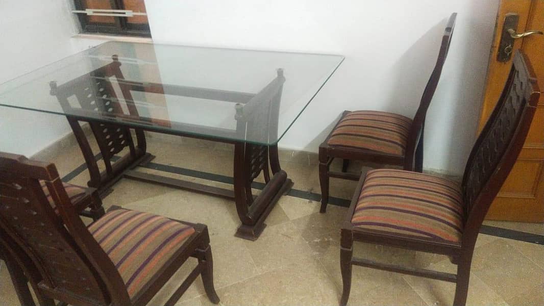 6 seater dining table 4