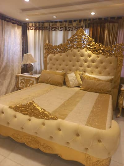 Luxury Solid Wood Queen Size Bed – Premium Carved Design