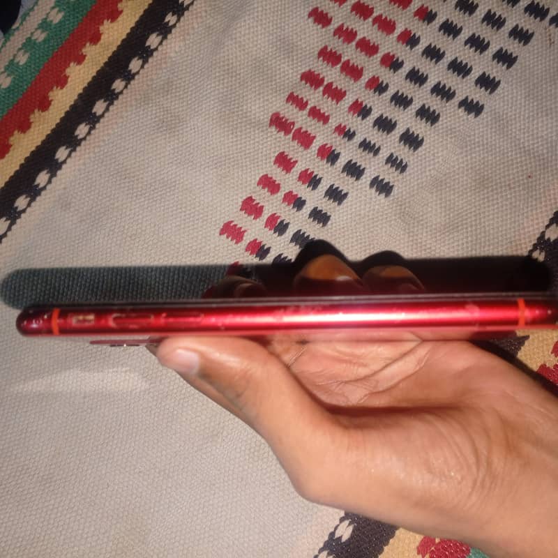 Apple iPhone 11 7