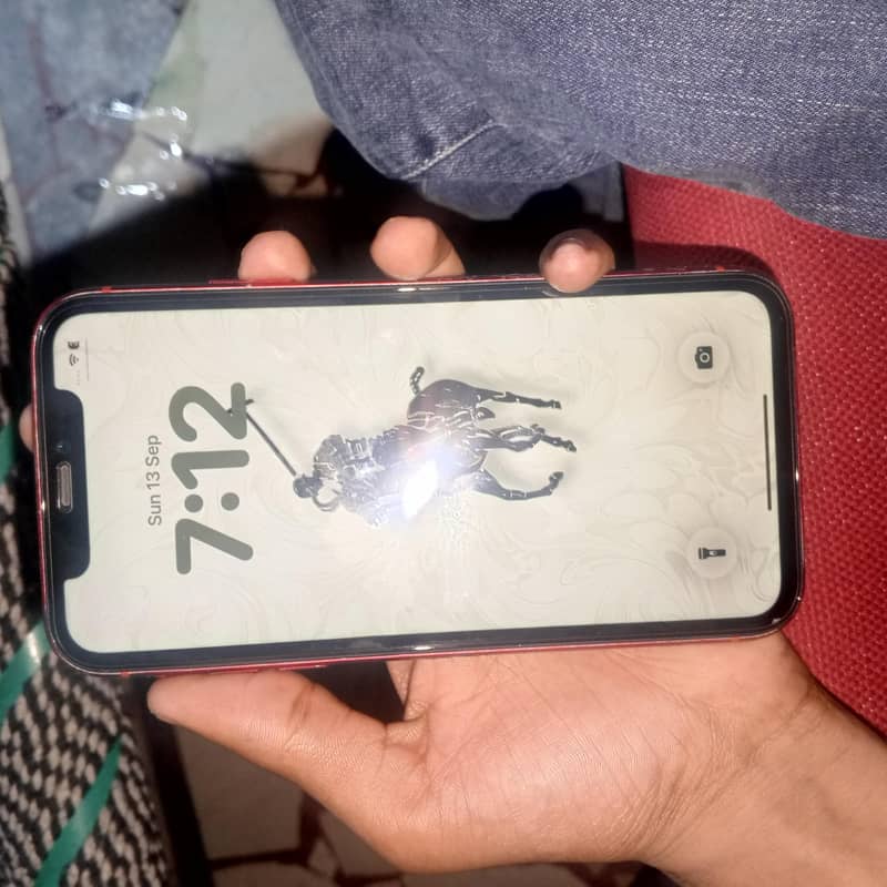 Apple iPhone 11 8