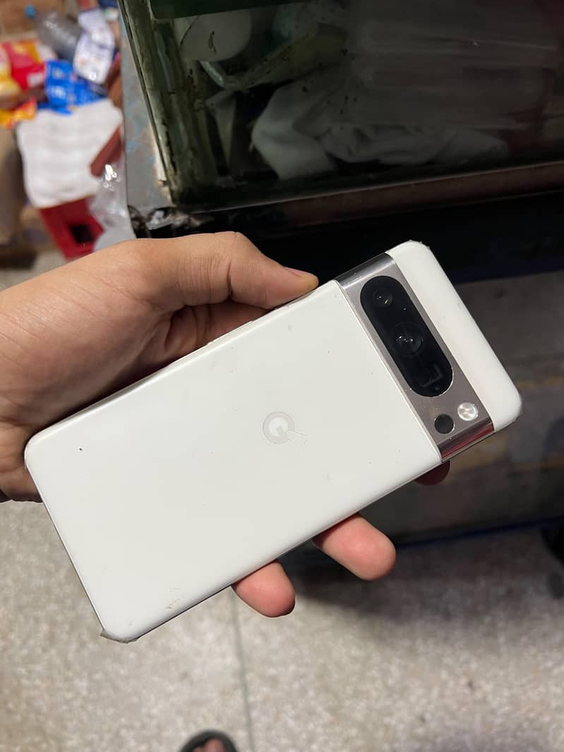 Google Pixel 8 Pro 1