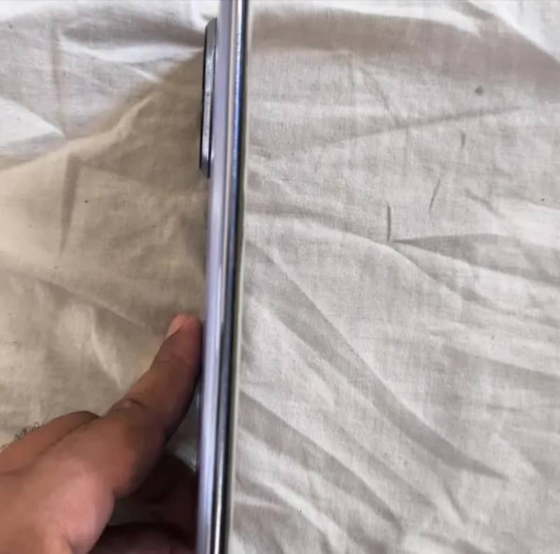 Tecno CAMON 30S 10/10 official pta 3