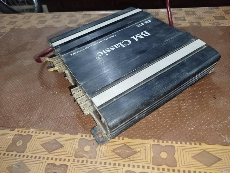 Amplifier 2 CHANNEL 3000 WATTS MAX 6