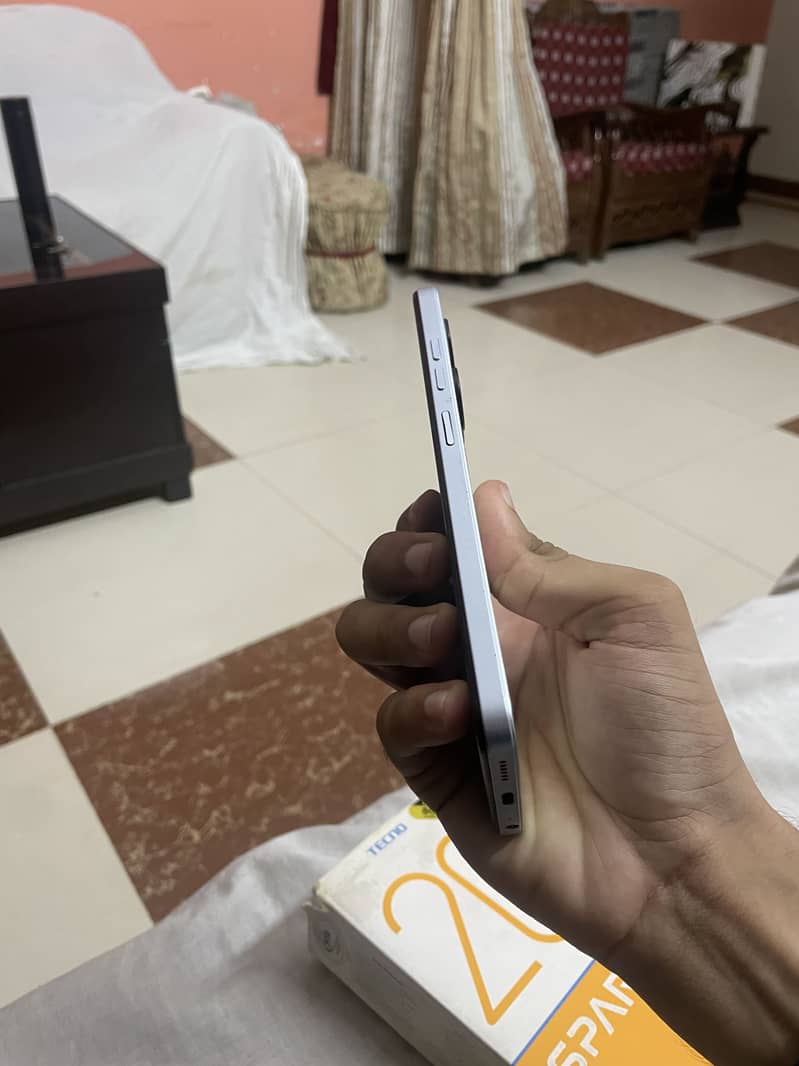 Tecno Spark 20C 3