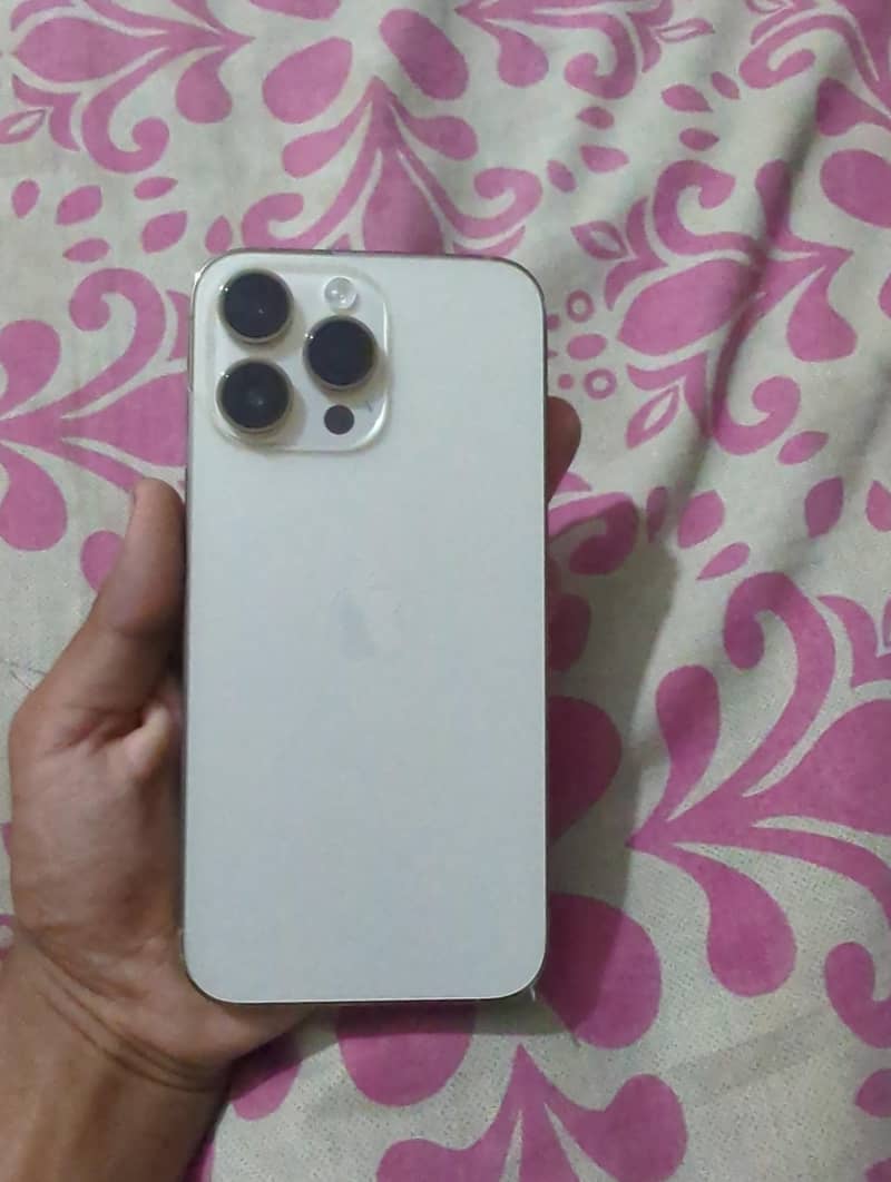 Apple iPhone 14 Pro Max 0