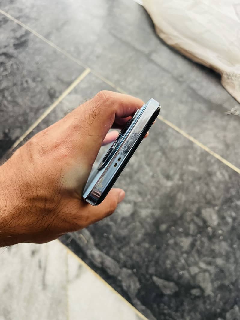 Infinix Hot 40 4