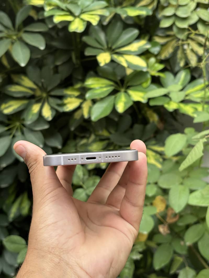 Apple iPhone 14 1