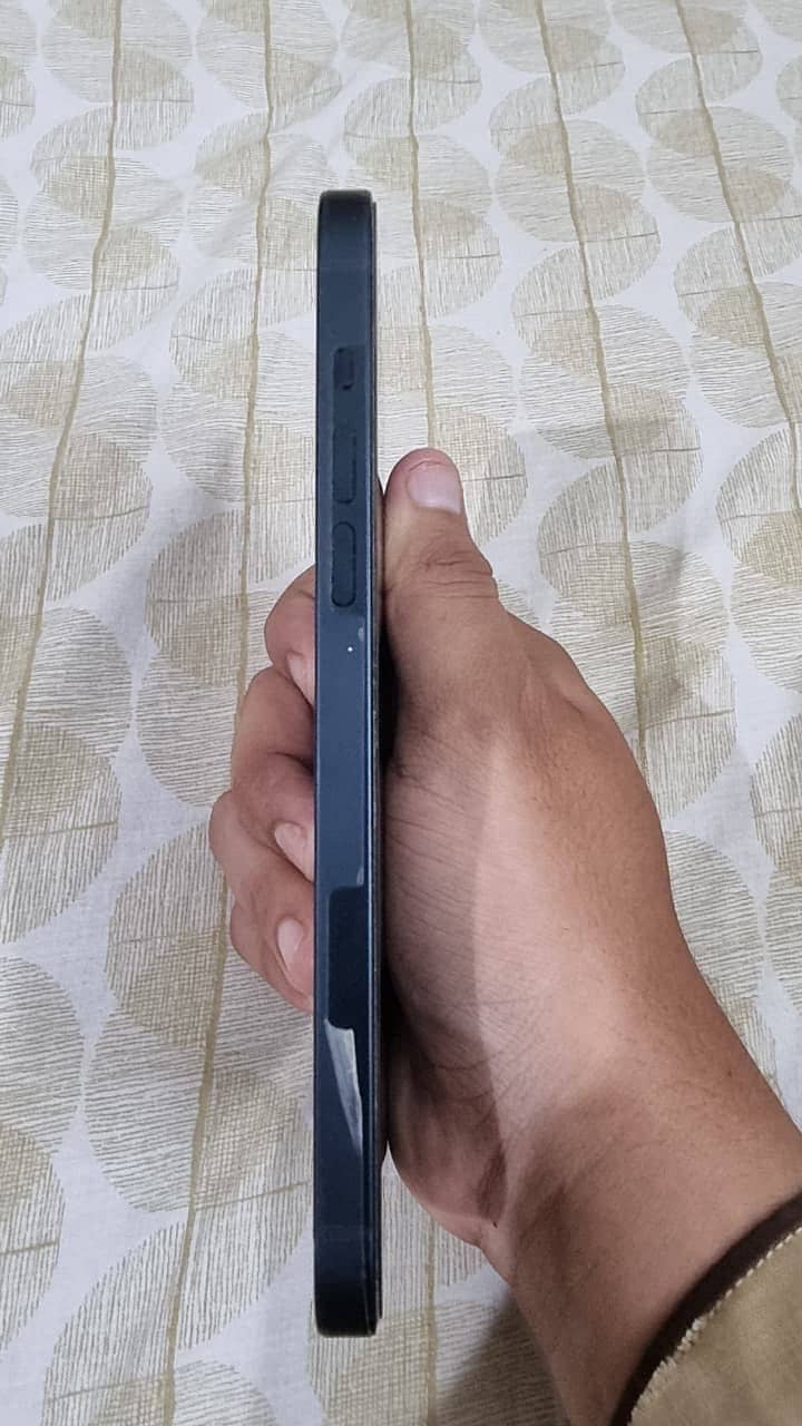 Apple iPhone 14 plus 4