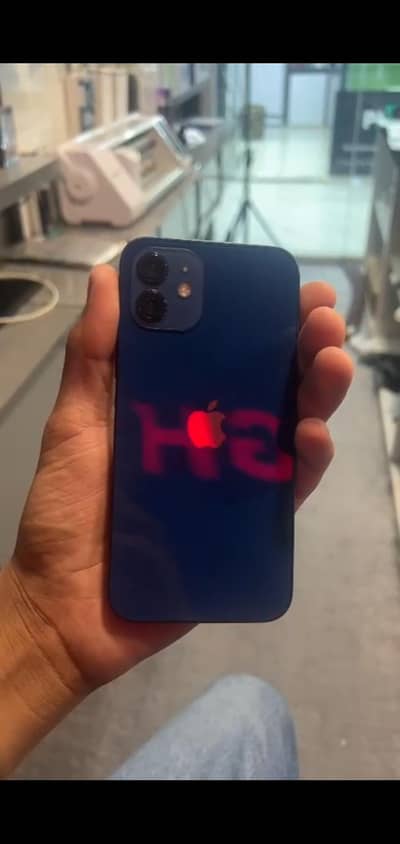 Apple iPhone 12