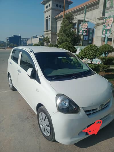 Daihatsu Mira 2015